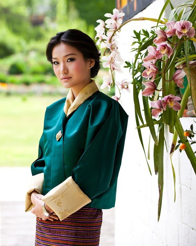 Самая молодая королева в мире: фото азиатской иконы красоты