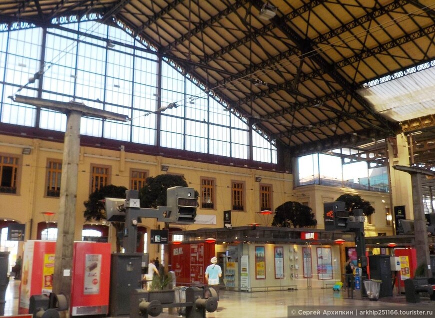 Железнодорожный вокзал Марселя Сен-Шарль 