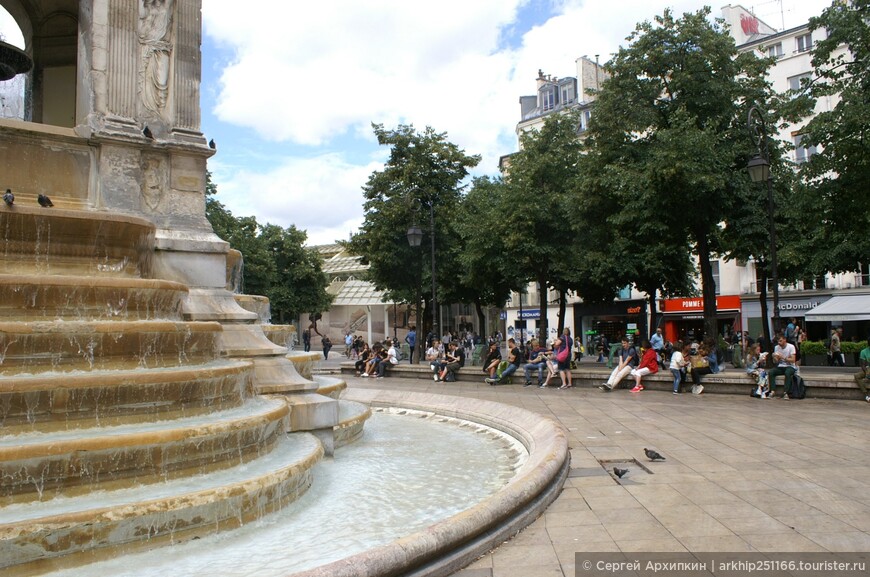 Самый древний фонтан Парижа — фонтан Невинных