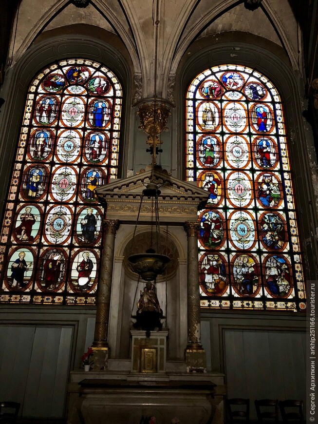 Средневековая церковь Сен-Мерри — шедевр пламанеющей готики в Париже