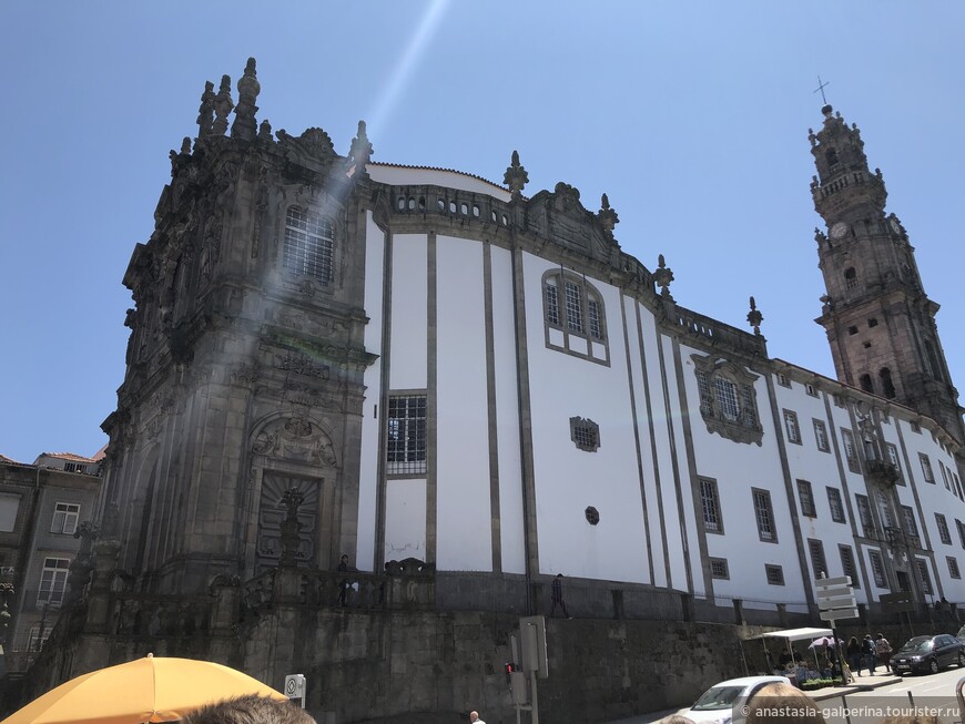 Церковь при башне Torres dos Clerigos