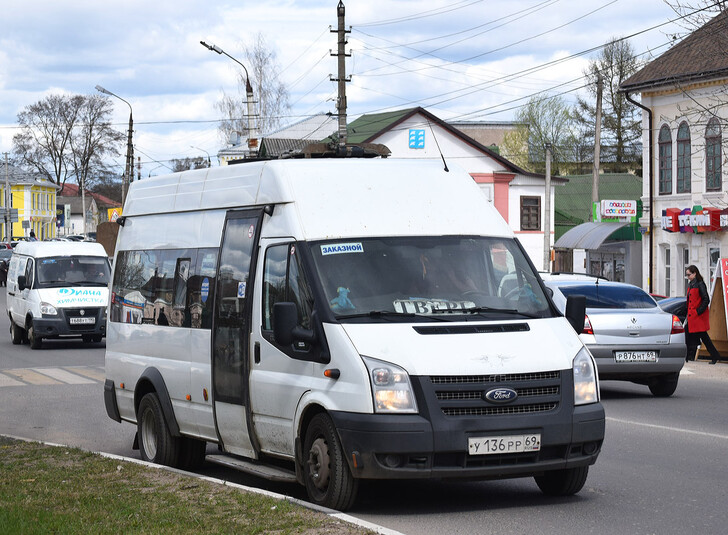 Автобус Тверь — Торжок