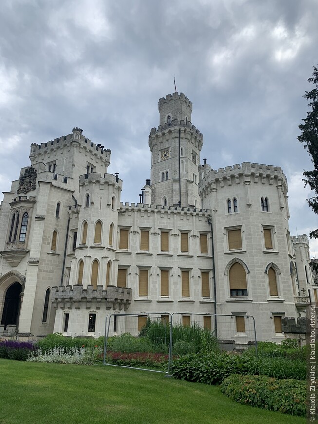 Глубока над Влтавой — высоко над ней. Чешский Виндзор