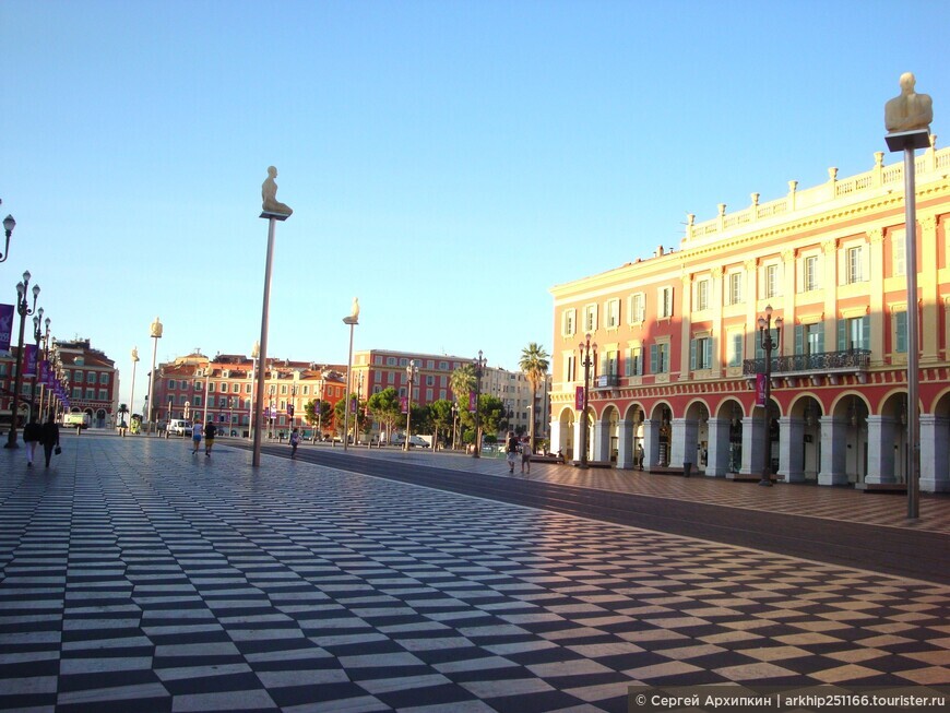 Площадь Массены — центральная площадь Ниццы