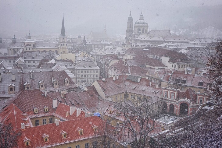 Заснеженная Прага