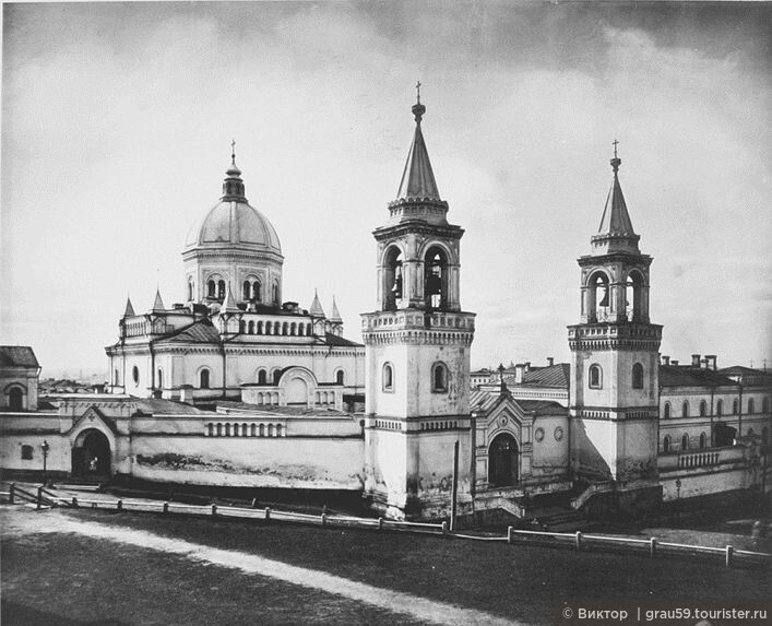 Ивановский монастырь в начале 1880-х годов (из Интернета).