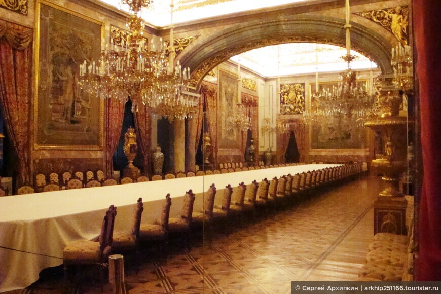 Королевский дворец в Мадриде — самый большой в Европе