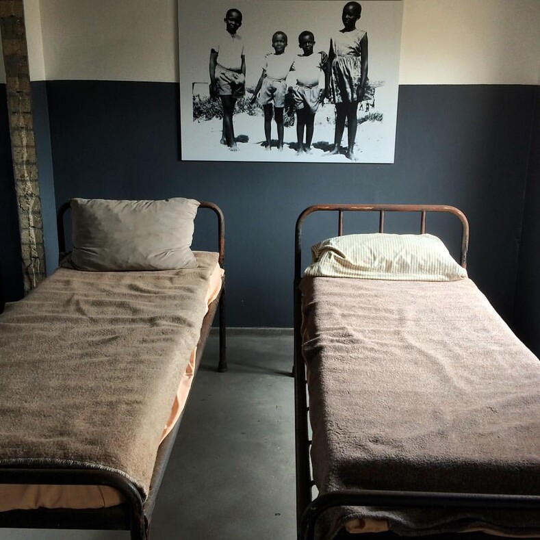 Африканский Алькатрас: тюрьма, в которой 18 лет жизни провел Нельсон Мандела