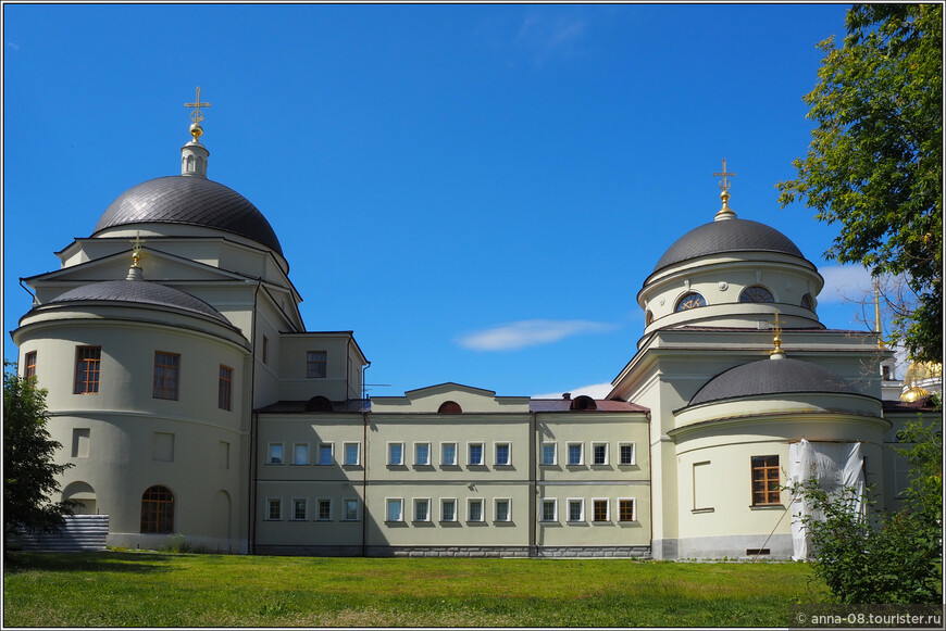 Комплекс зданий Ново-Тихвинского монастыря, первая половина XIX в.