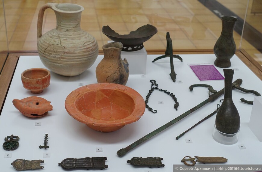 Музей археологии в средневековом соборе в Жироне