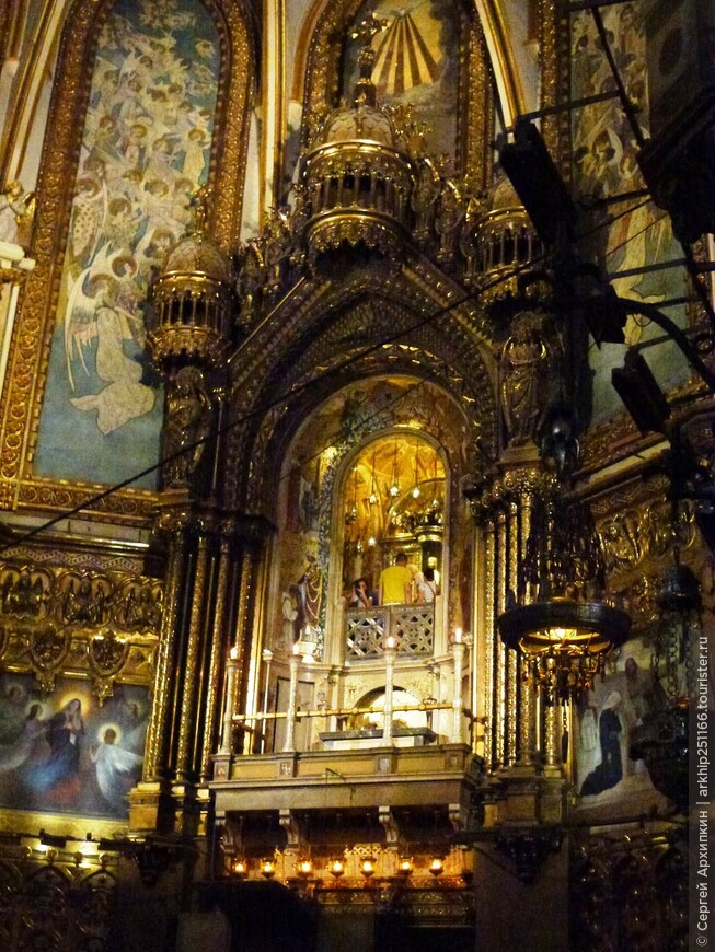 Монастырь Монтсеррат и его главная базилика Девы Марии — жемчужина Каталонии