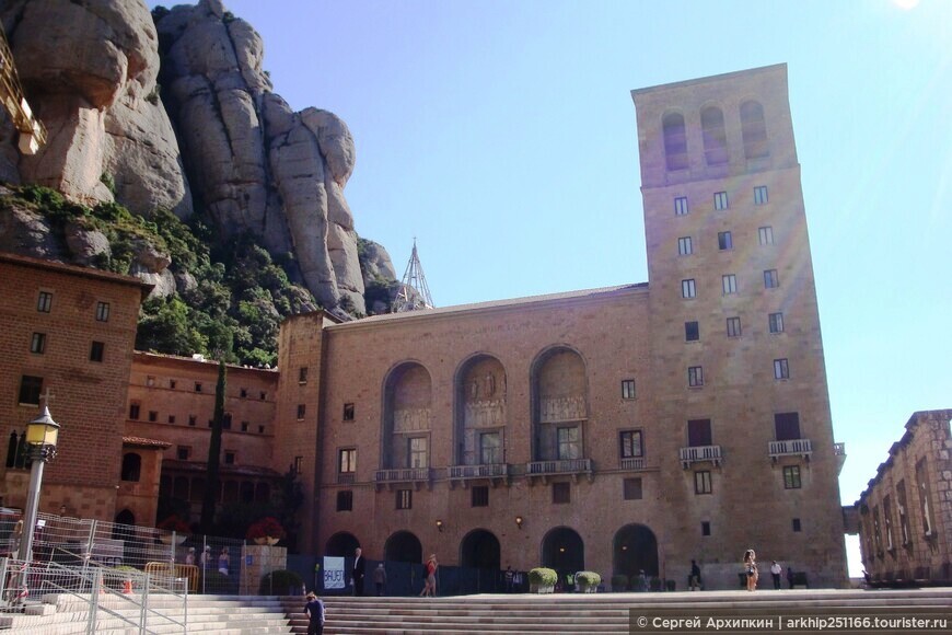 Монастырь Монтсеррат и его главная базилика Девы Марии — жемчужина Каталонии