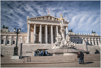 Австрия вновь вводит масочный режим в общественных местах 
