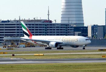 Emirates оплатит лечение и карантин своим пассажирам, заразившимся в путешествии в ОАЭ