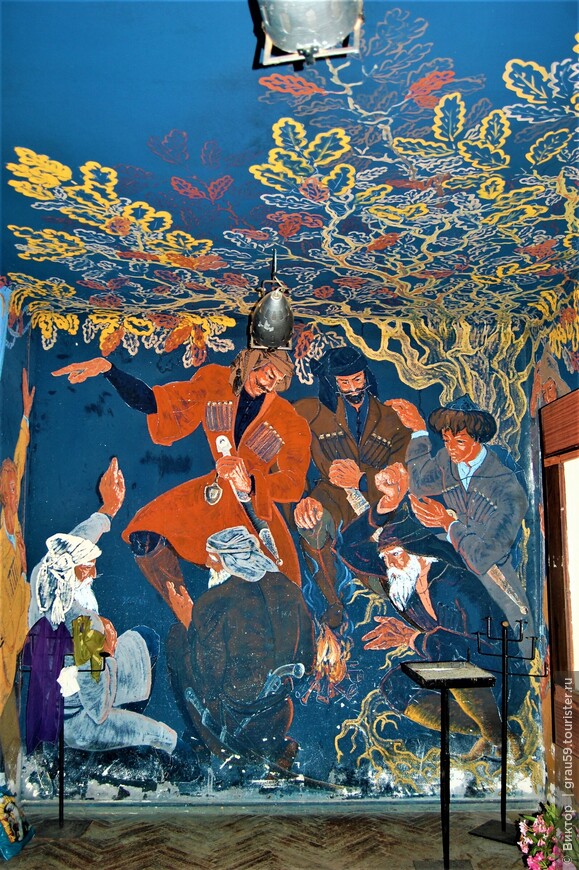 Музей истории Пицунды в голубых тонах