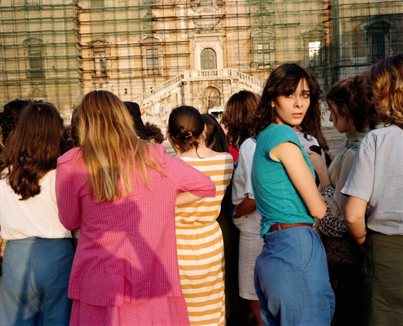 Солнечная и яркая Италия 80-х на фото: какими были люди, улицы и отдых в этой стране 40 лет назад