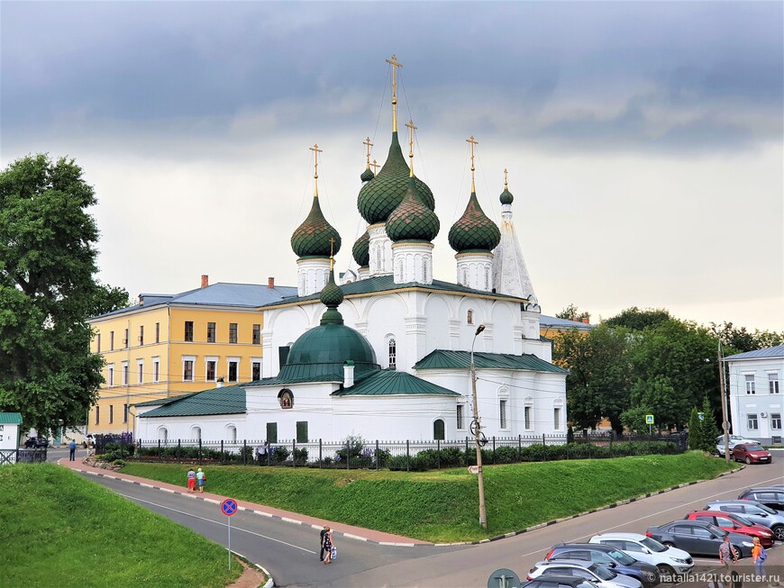 Церковь Спаса на городу