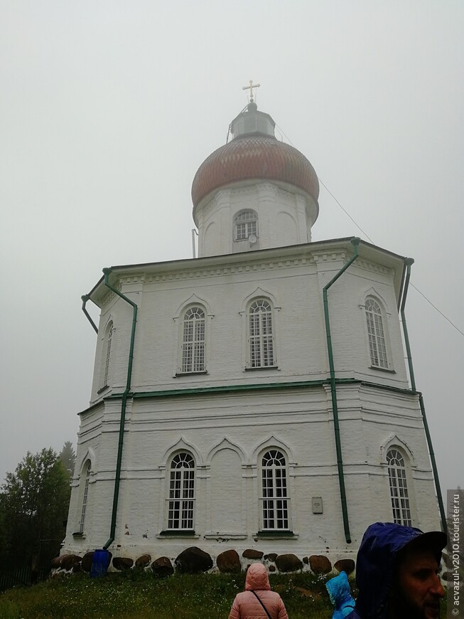 На Секирной горе Большого Соловецкого острова. Русский крест...