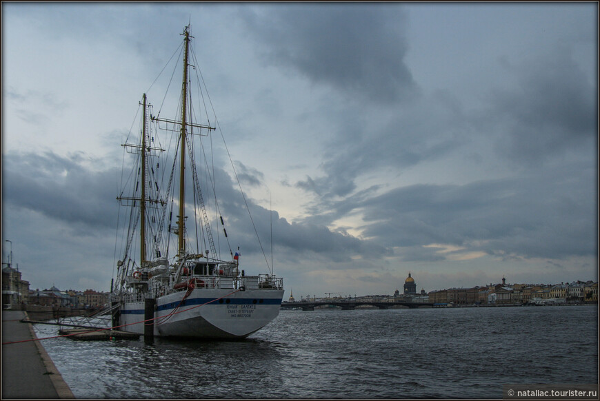 Санкт-Петербург — царский каприз, выросший на воде и болотах