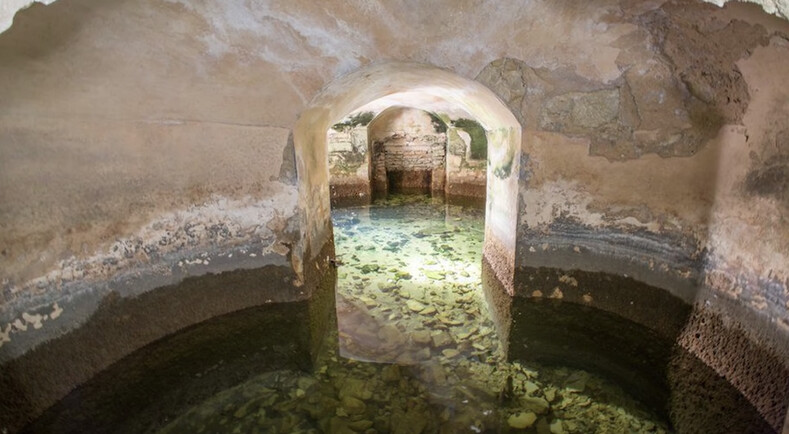 Секретное подземелье рода Мальборо, о котором никто ничего не знал почти 200 лет: рабочие случайно наткнулись на тайный проход под землю