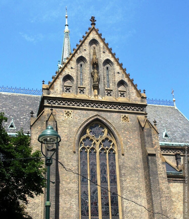 Костел Святой Людмилы в Праге
