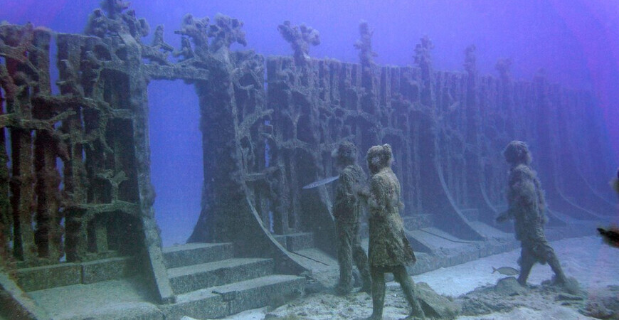 Подводный музей современного искусства