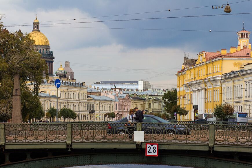 Поцелуев мост<br/> в Санкт-Петербурге