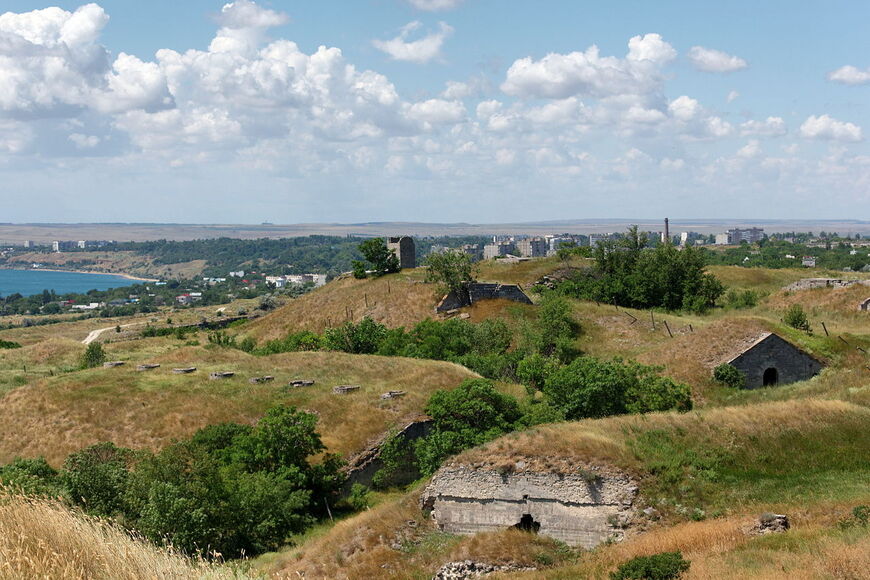 Вид со смотровой площадки Керченской крепости