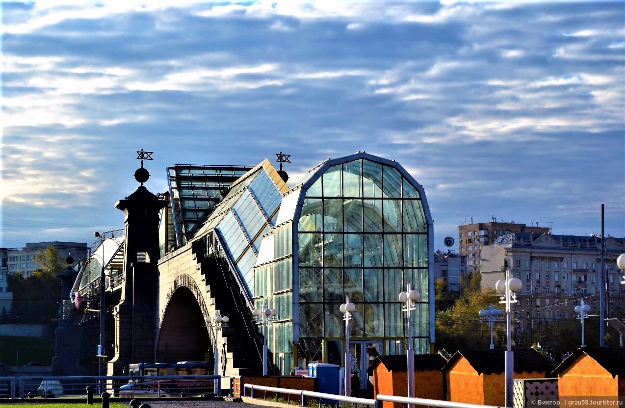 Мост хмельницкого в москве