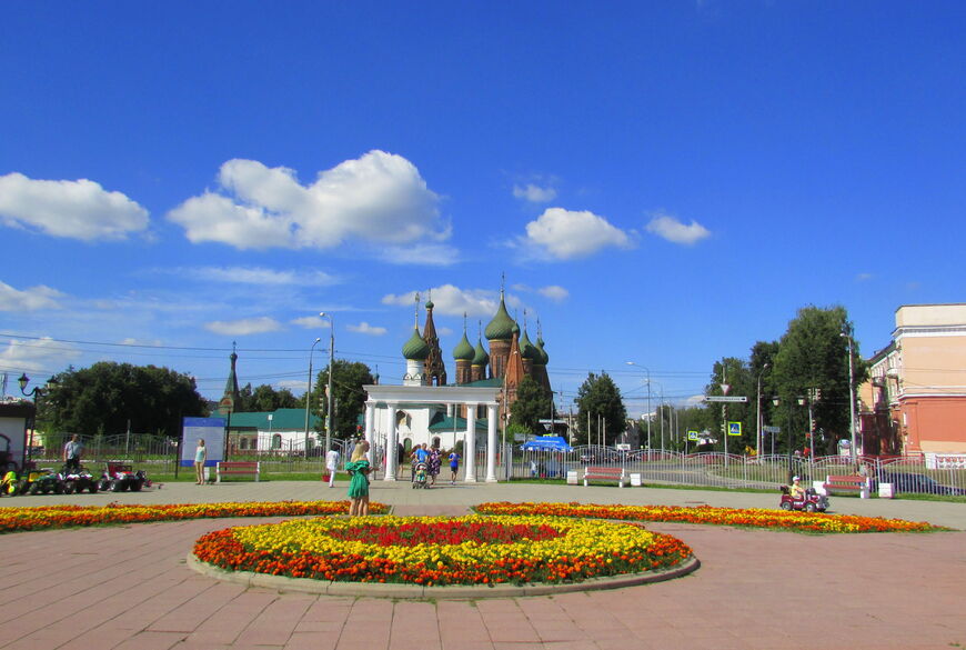 Парк 1000-летия Ярославля у Которосльной набережной