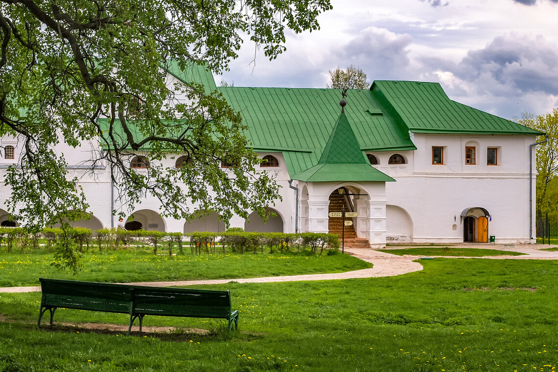 архиерейские палаты в суздале