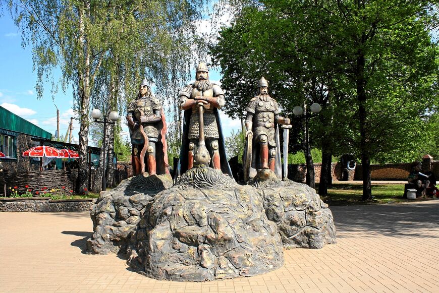 Парк «Три богатыря»<br/> в Козельске