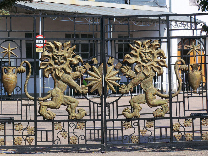 Ворота завода