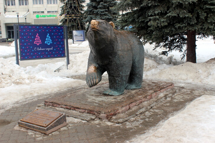 Скульптура «Легенда о пермском медведе»
