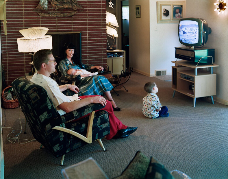 Жить, как во времена Элвиса Пресли: фото современных семей, «застрявших» в 50-х, и их домов (одежда, быт и увлечения — все, как в молодости бабушек и дедушек)