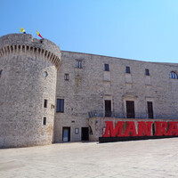 Замок Конверсано был построен при норманнах в 12 веке