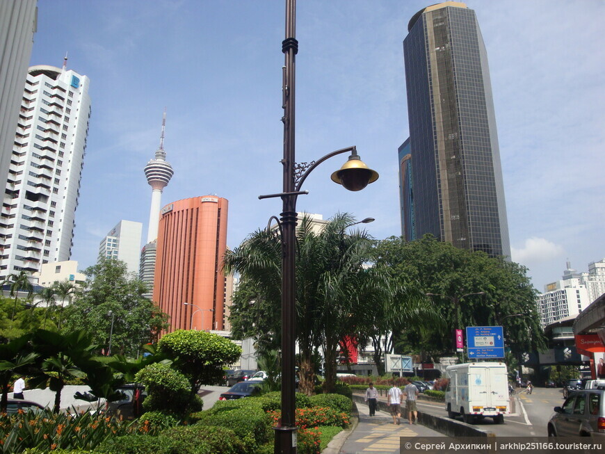 Телевизионная башня Менара в Куала-Лумпуре — с отличной смотровой площадкой