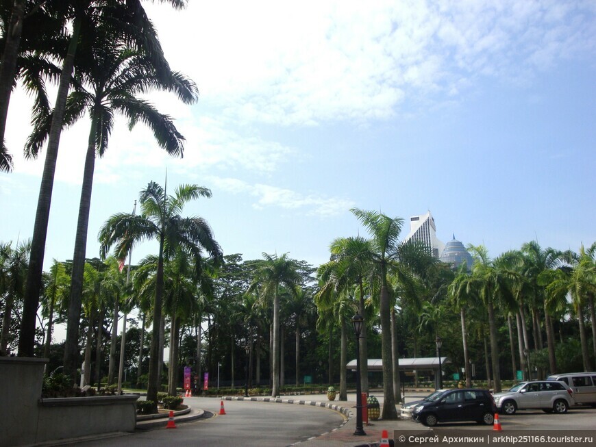 Телевизионная башня Менара в Куала-Лумпуре — с отличной смотровой площадкой