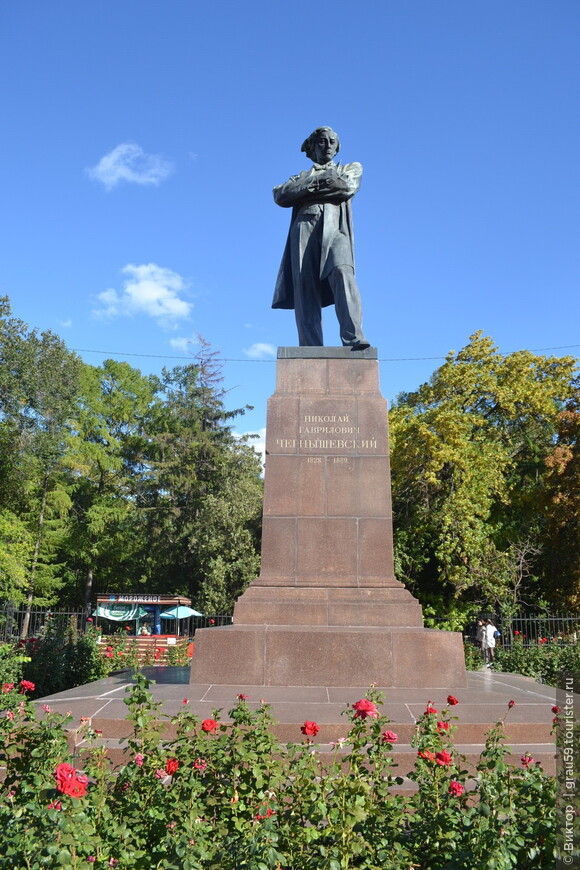 Памятник самому известному уроженцу Саратова