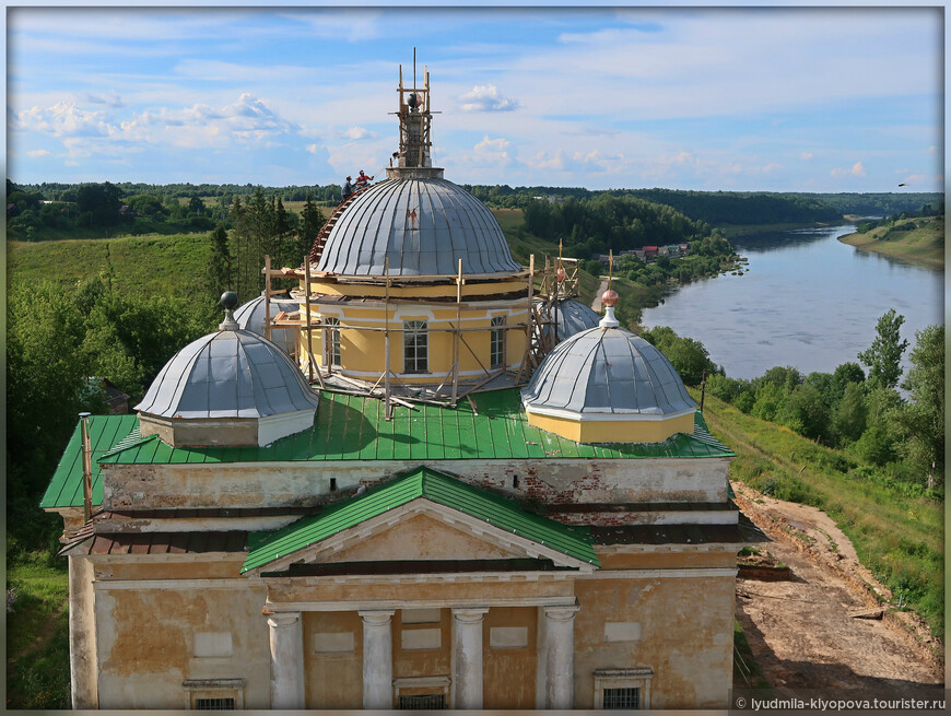 Реставрационные работы на куполе Борисоглебского собора
