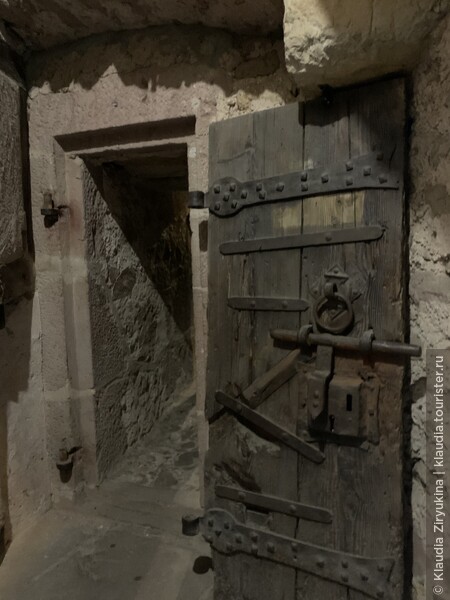 Музей в Воровской башне крепостной стены: пытки, вино и не только