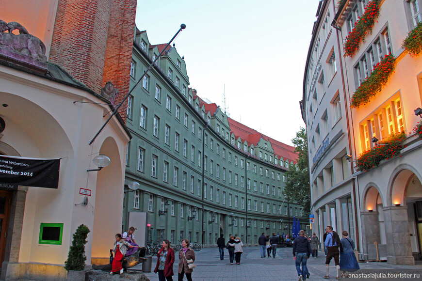 Игрушечный мегаполис: Прогулка по Старому городу Мюнхена