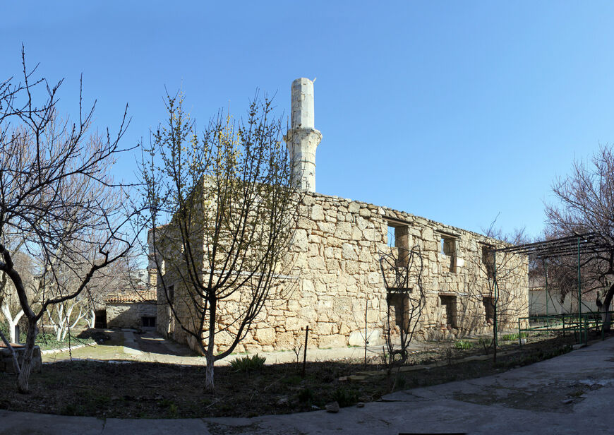Руины мечети Шукурла-эфенди