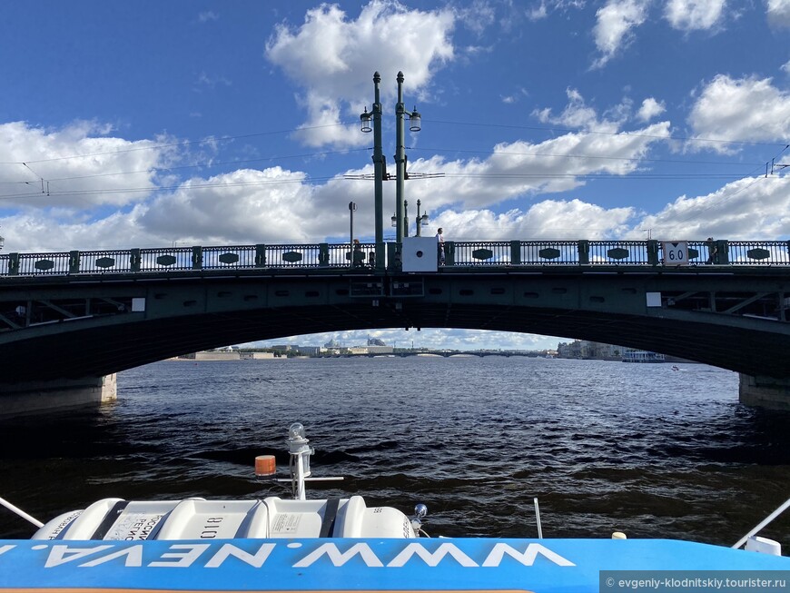 Автопутешествие Москва — Санкт-Петербург. Часть 3. Экскурсия по рекам. Аврора