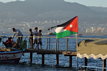 Иордания ввела повсеместный режим ограничений на 48 часов 