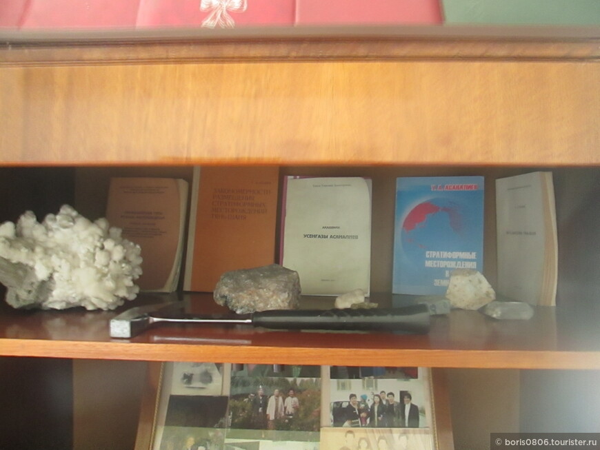 Бесплатный музей, спрятанный в здании геологоразведочного факультета