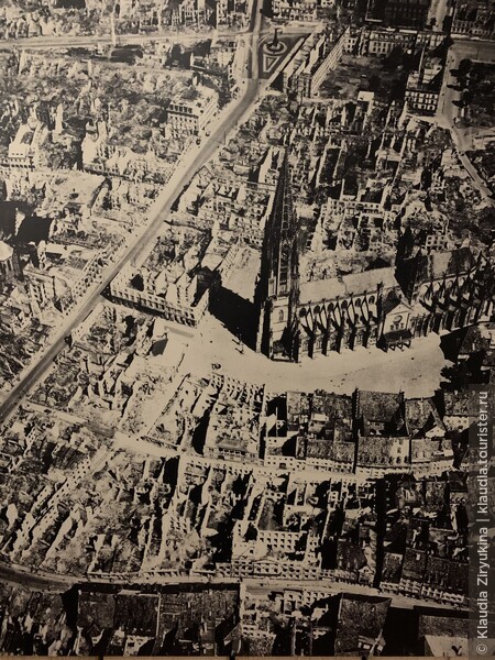 Апрель 1945 года, Фрайбург после бомбежки 27.11.44. Погибло 2000 человек. 