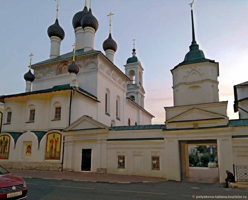 Вечерний Ярославль и Земляной город