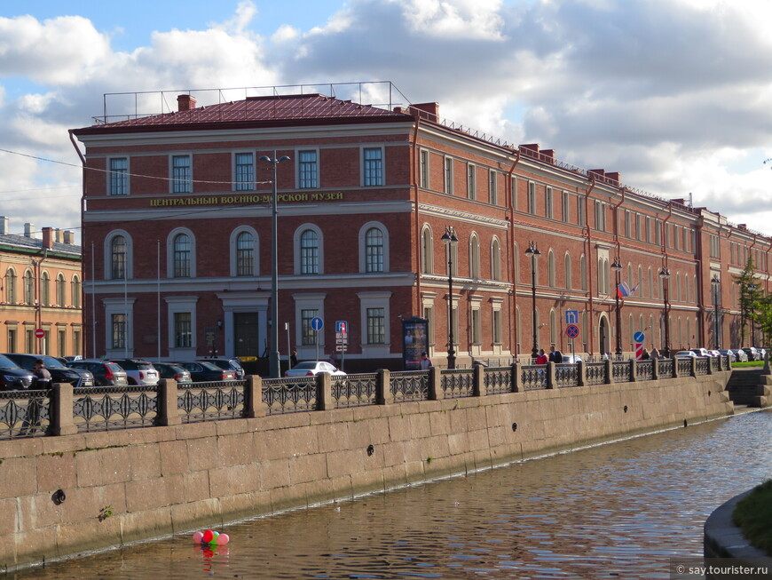 Санкт-Петербург. Самый красивый в мире пешеходный маршрут. Классика. Берег левый