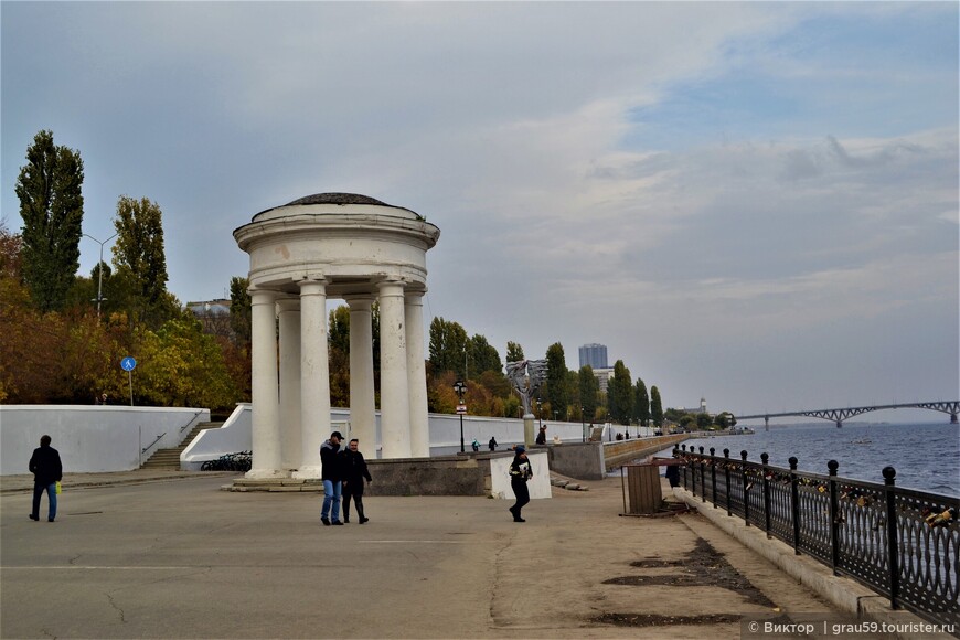 Осенняя прогулка вдоль Волги